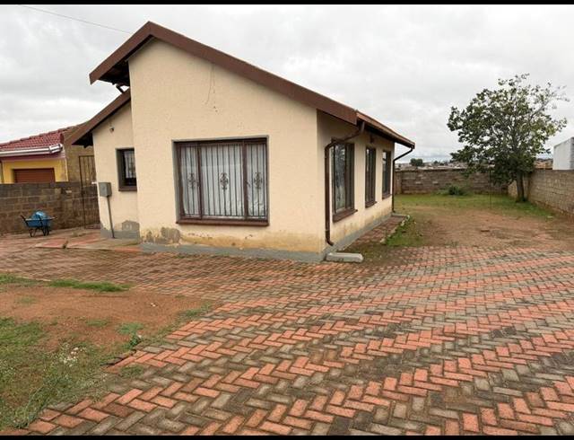 3 BEDROOM PROPERTY TO RENT IN DOBSONVILLE